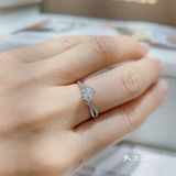 人形种草机工作中，今日打卡的是IDo精选限定款钻戒