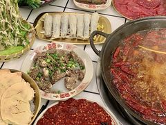 -扎起市井老火锅(乐山总店)