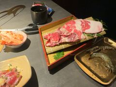 -铭牛烧肉·和牛海鲜自助(高新月牙湖店)