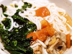 焖肉小锅米线-半山腰·云南菜(侨福芳草地店)