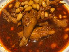 肖公庙招牌黄豆鸡爪-老闵田螺馆·南昌市井菜·特色小吃(总店)