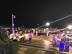 -亚龙湾喜来登·美景台大堂吧