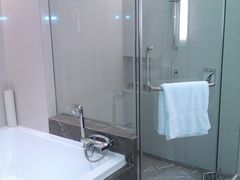 洗浴间-广州中心皇冠假日酒店