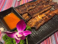 -香巴拉云南餐厅(华莱坞店)