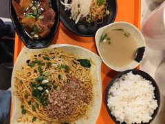 -青和小锅米线(翠湖店)