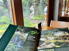 -Chom Cafe and Restaurant