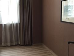 -西安大雁塔科技大学地铁站亚朵酒店