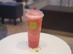 霸气冰淇淋草莓-奈雪的茶(观前街店)
