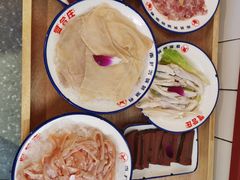 -贤合庄卤味火锅(时代广场店)