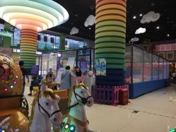 -玩塾品格乐园(宇宙太空龙旗店)
