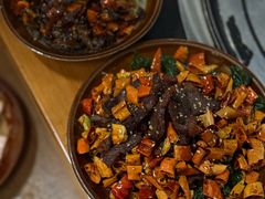 -阿山卓·野生菌火锅·纳西火塘烤肉