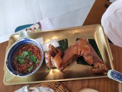 -包整·丝娃娃(一览甲秀楼风景店)