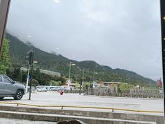 -鲁朗纳麦石锅鸡庄园