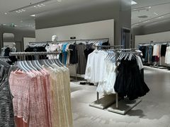 -URBAN REVIVO(西安Momopark店)