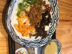 -笋爷高汤嗦螺粉·螺蛳粉(上社店)