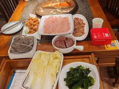 -小天鹅火锅·一线江景洪鼎旗舰店(洪崖洞店)
