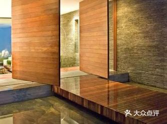 与地面色彩搭配 别墅庭院大门同地面的色彩尽量保持冷暖