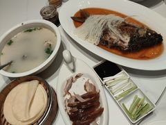 -梅利汴京烤鸭•开封豫菜地标店(东大街店)
