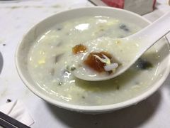 -三身人金新肠粉(丹霞店)