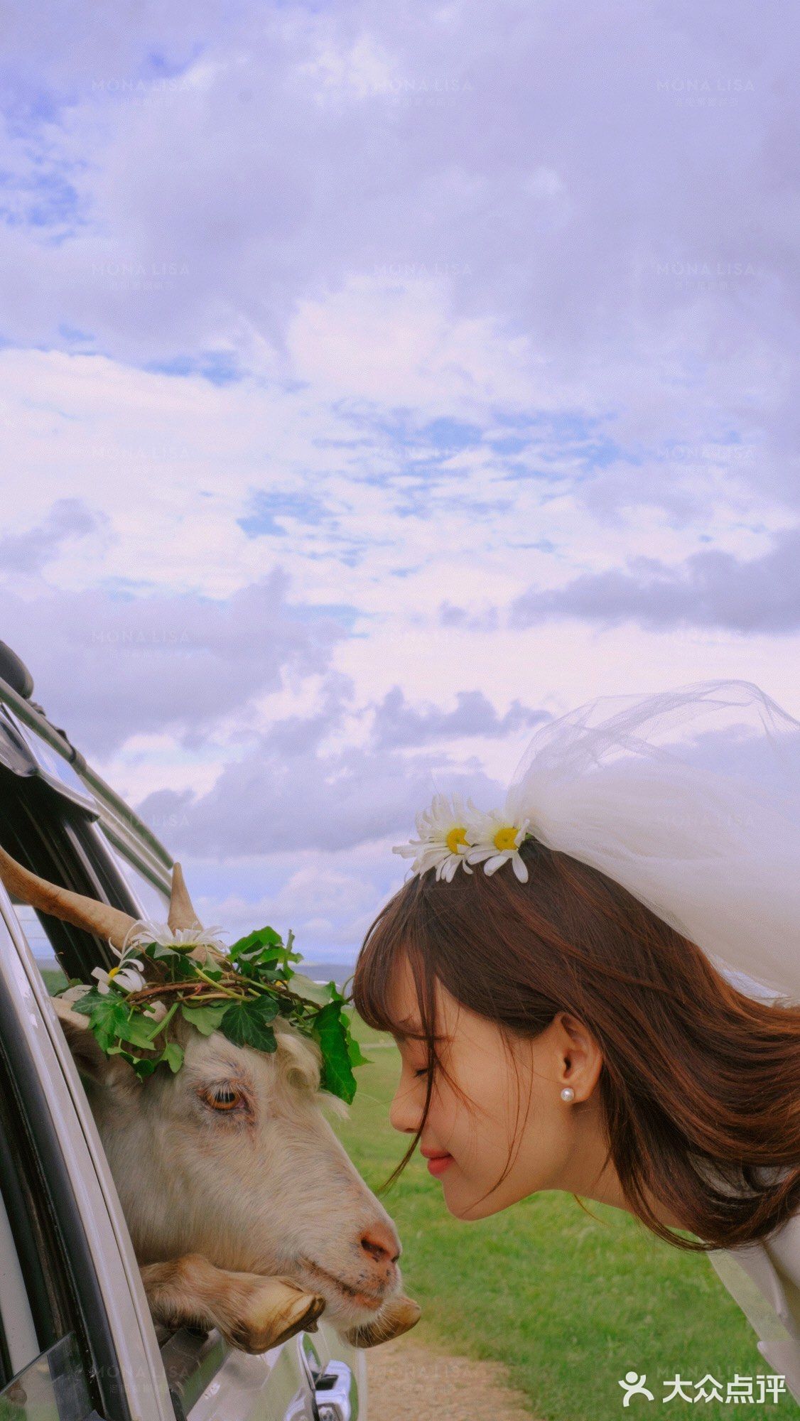 几束小雏菊就能拍出🌻日系电影感婚纱照