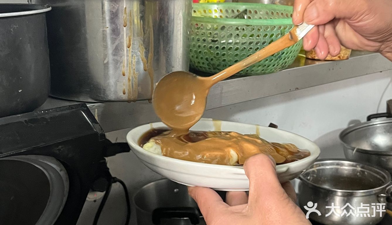 潮州牌坊街内的一家老店！🥜只卖花生酱肠粉…