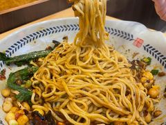 -呼啦面馆·头牌豌杂面(爱琴海店)