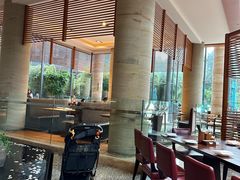 -松山湖凯悦酒店·Café自助餐厅·周末火舞秀表演