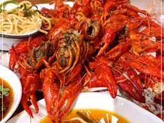 -李双猪·小龙虾·烧烤·羊肉煲(乐山店)