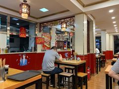 大堂-门框胡同百年卤煮(新街口店)