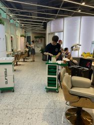 -PE SALON 