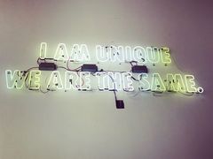 -UNI UNI(环亚凯瑟琳店)