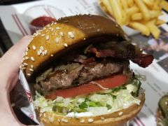 -The Habit Burger Grill 哈比特汉堡(爱琴海店)