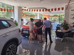 -比亚迪汽车王朝网(易能环耀银海大厦城市展厅)