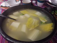 -香巴拉云南餐厅(华莱坞店)