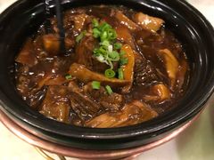 什菌烧牛腩-那家小馆•北京菜•烤鸭(中关村店)