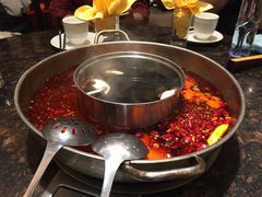 -小天鹅火锅·一线江景洪鼎旗舰店(洪崖洞店)