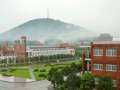 -安徽新华学院
