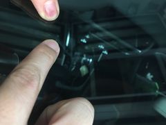 -鲨鱼皮汽车凹陷玻璃修复(静安店)