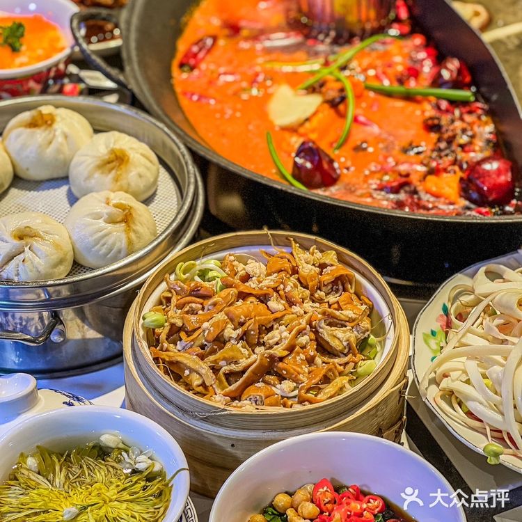 深圳新店｜华强北新晋热门火锅太有过年那味了🏮