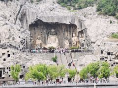 -龙门石窟