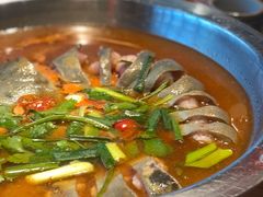 -野山舂·贵州现舂酸汤火锅(鸿通城店)