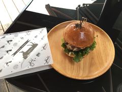 芝心手打牛肉堡-龙治汉堡(中华城店)