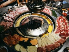 -哈哈碳都·牛肋条无限自助烤肉(台江万达店)