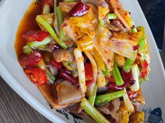 -肖四女乐山跷脚牛肉(世博源店)