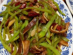 -老天桥酱肉烧饼夹肘子(天桥店)