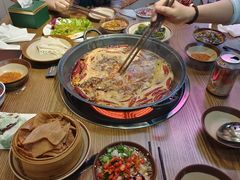 -巴卤社老火锅(财富店)