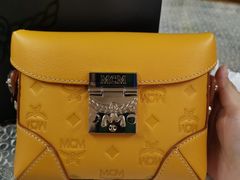 -MCM(比斯特上海购物村店)