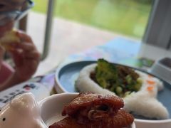 -水桶王国主题餐厅·聚会·生日派对·亲子活动·家庭套餐(亚龙湾希尔顿店)