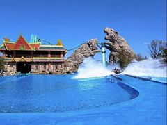 -七彩云南欢乐世界