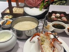 -红鼎豆捞·非遗鲍皇汤火锅(宝丰路店)